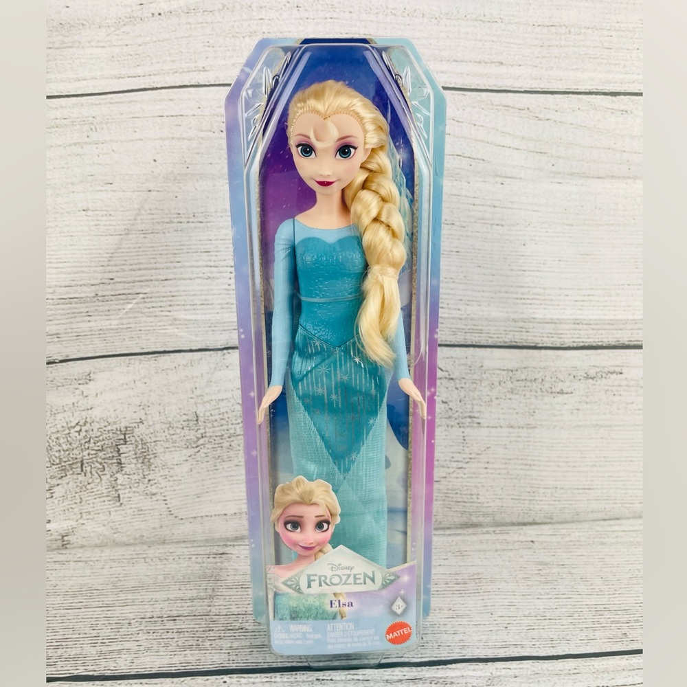 Disney Princess Frozen Elsa 11" Fashion Doll Toy - NEW